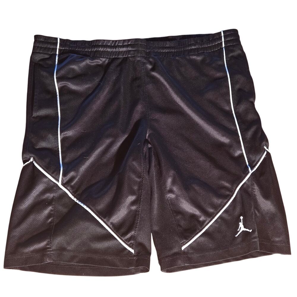 Boys Jordan Basketball Shorts Size Lrg (12-13) - Black/White